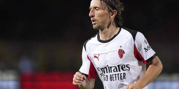 AC米兰计划再次签下经验丰富的老将，目标锁定两名球员